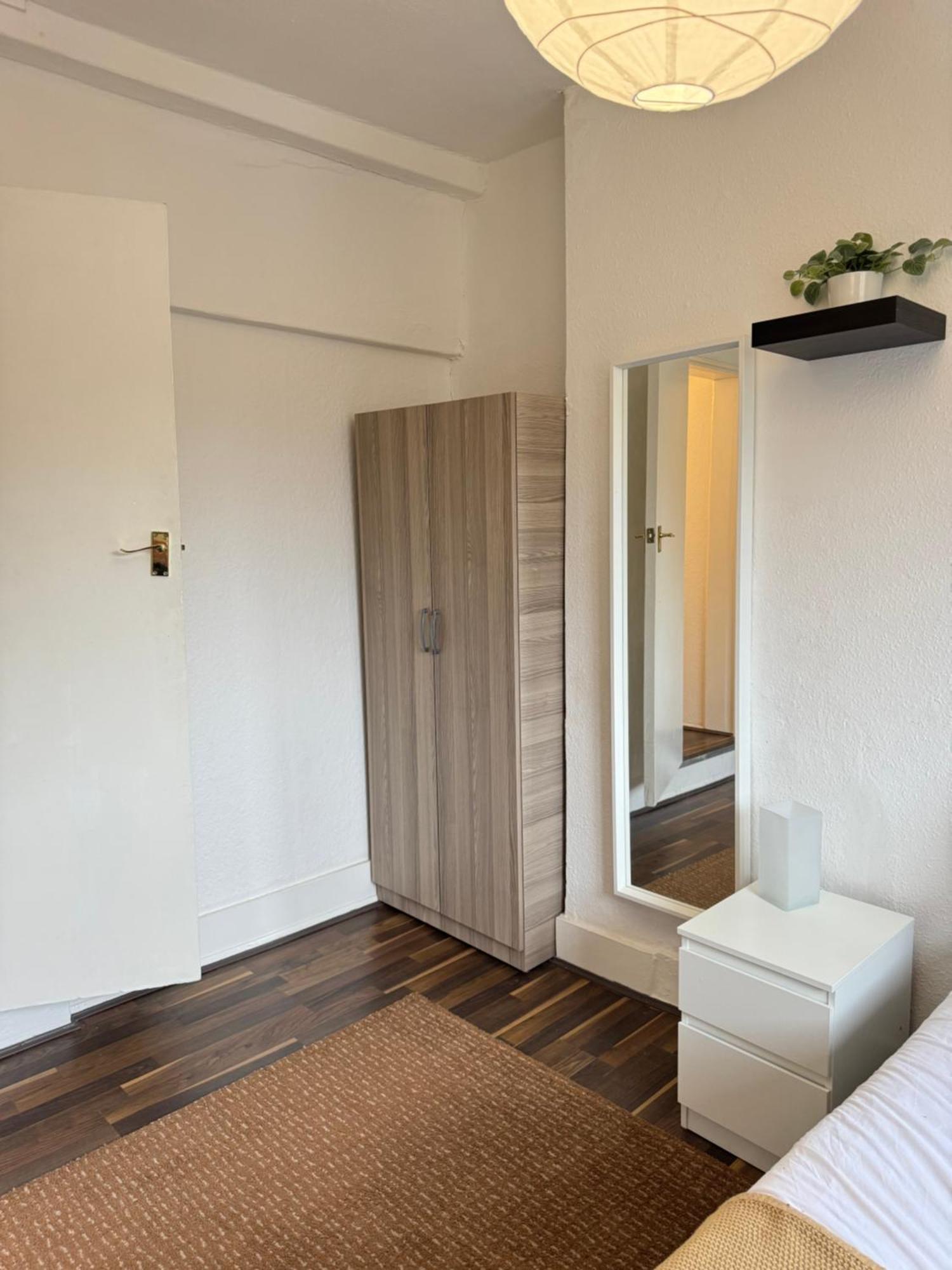 2 Bed Apt Sofa Bed Up To 6 London Exterior photo