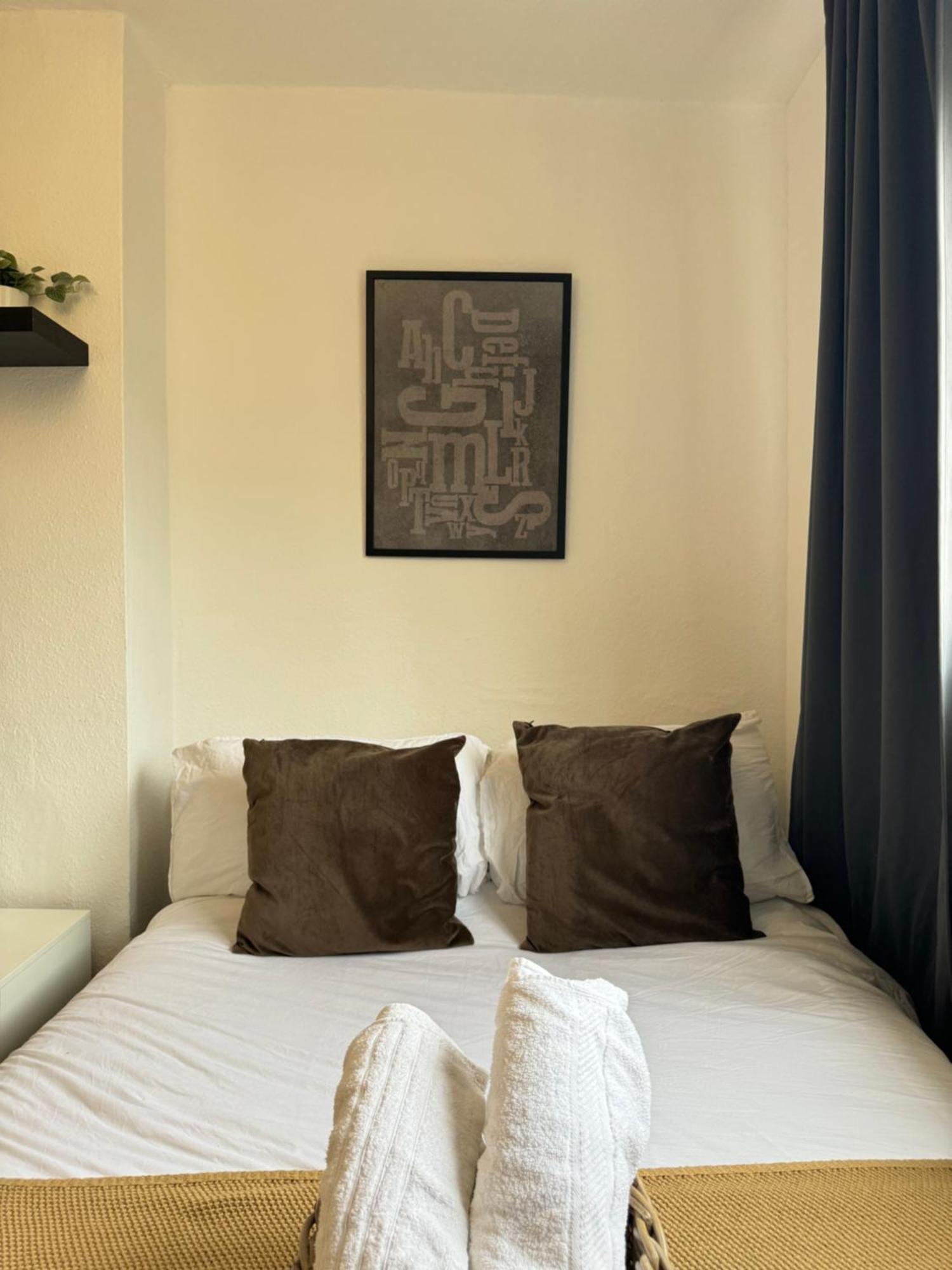 2 Bed Apt Sofa Bed Up To 6 London Exterior photo