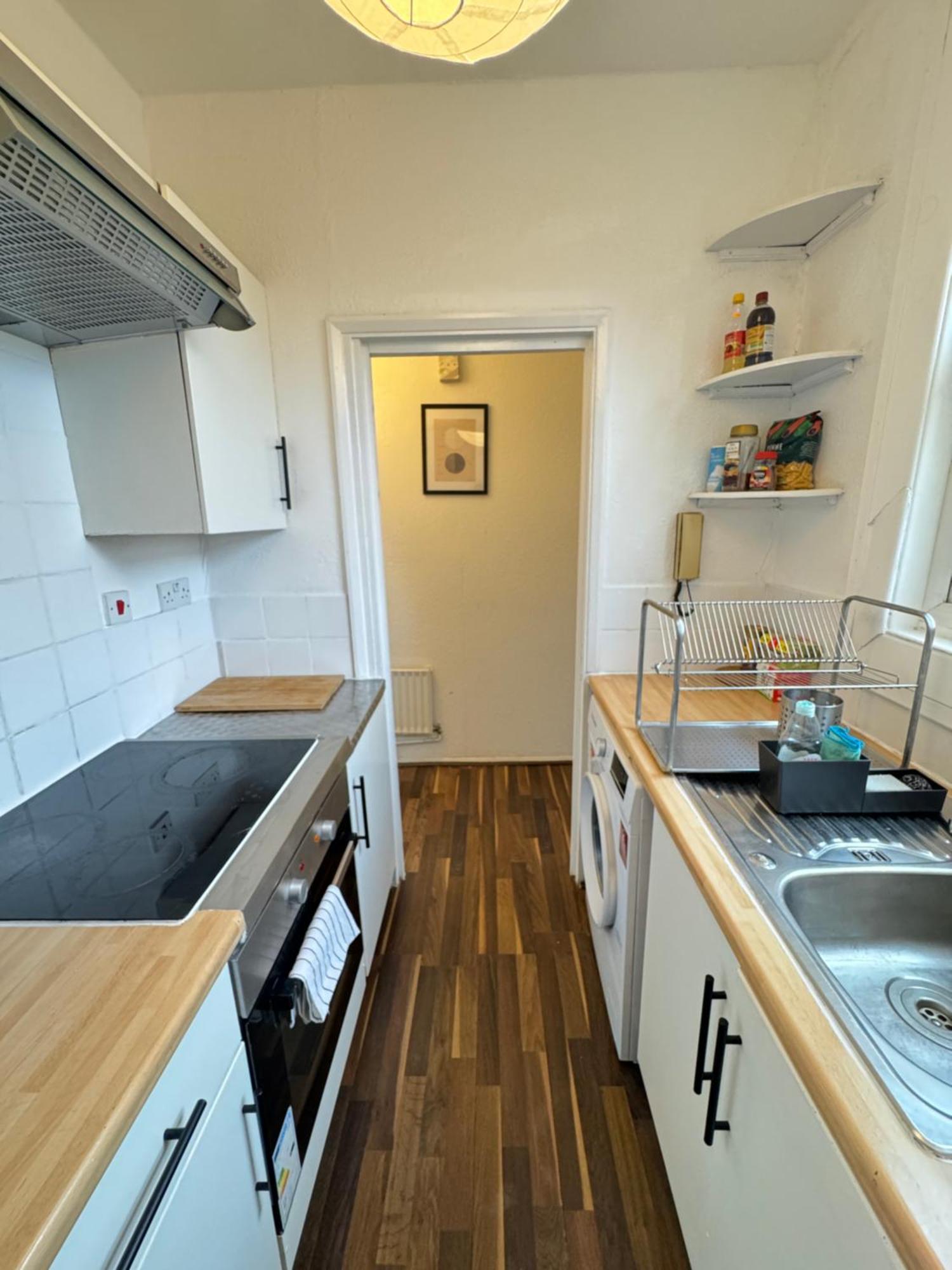 2 Bed Apt Sofa Bed Up To 6 London Exterior photo